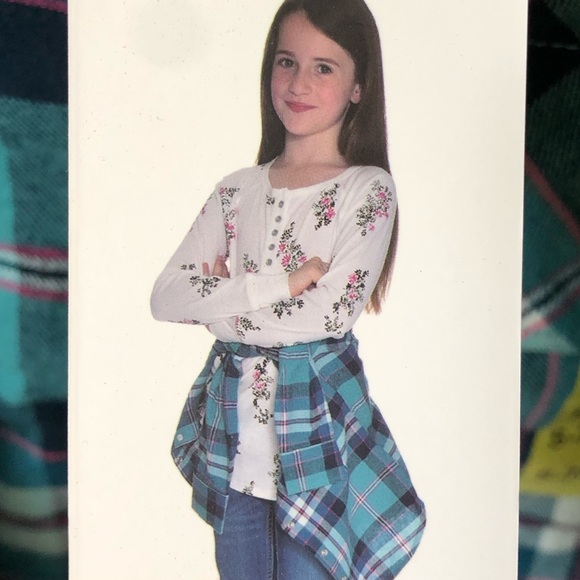 Tractr 2 Piece Tops - Picture 2 of 3